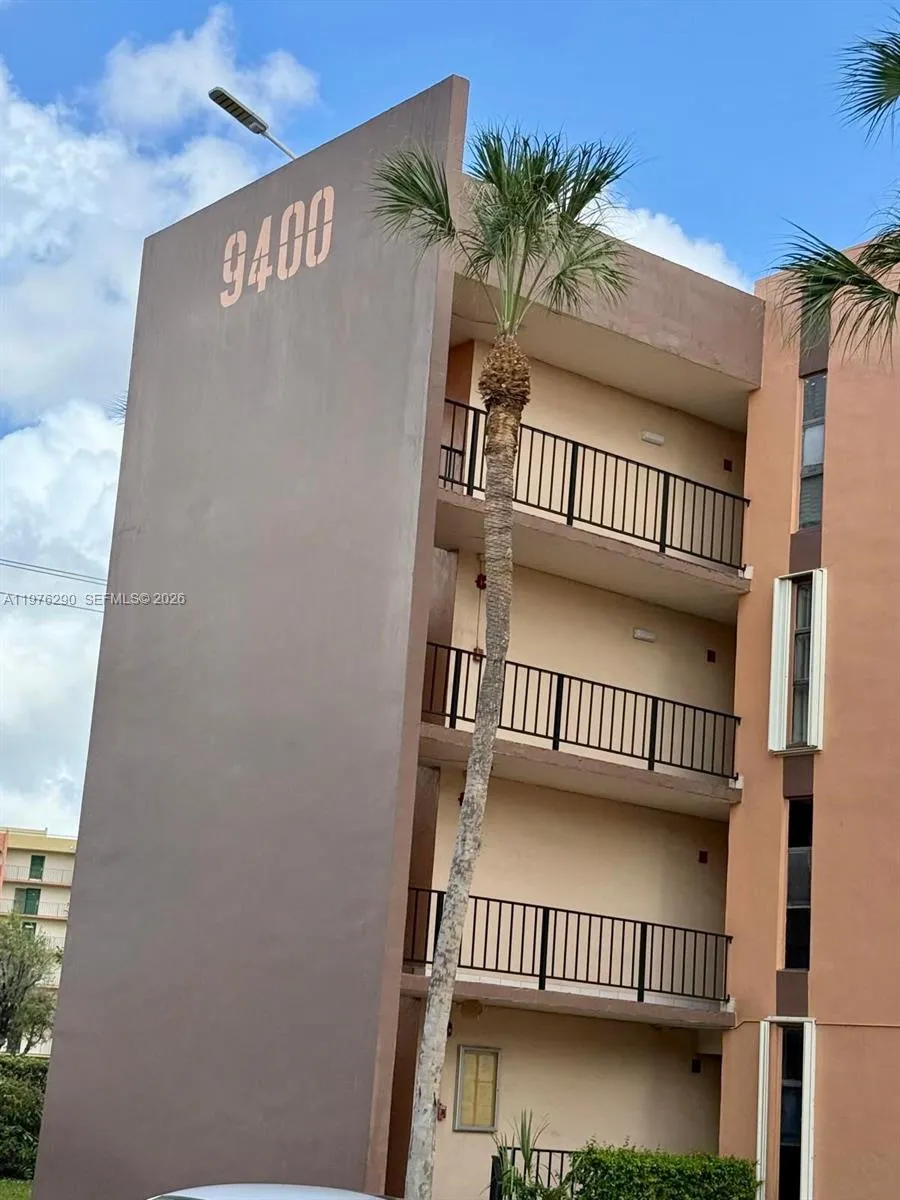 2 bedroom 2 bath for sale at 9400 WEST FLAGLER ST # 312, Miami FL 33174