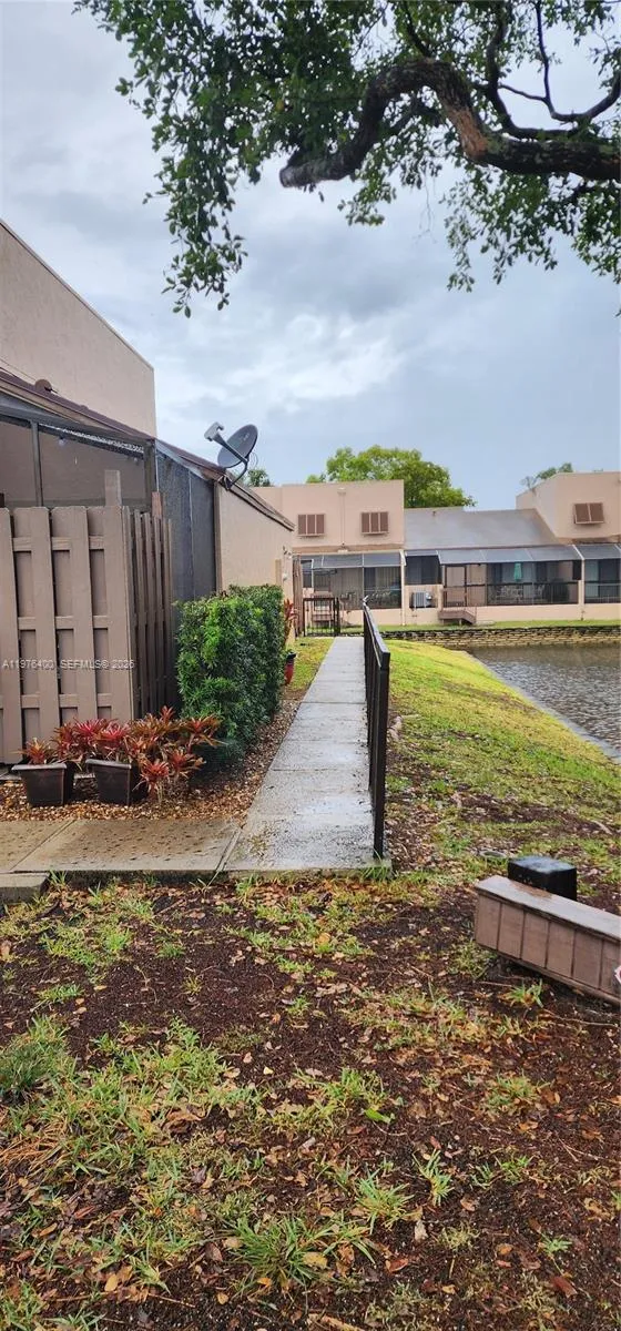 12305 NW 11 # 12305, Pembroke Pines FL 33026
