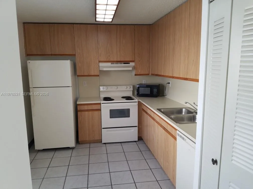 13749 SW 147th Circle Ln # 235, Miami FL 33186