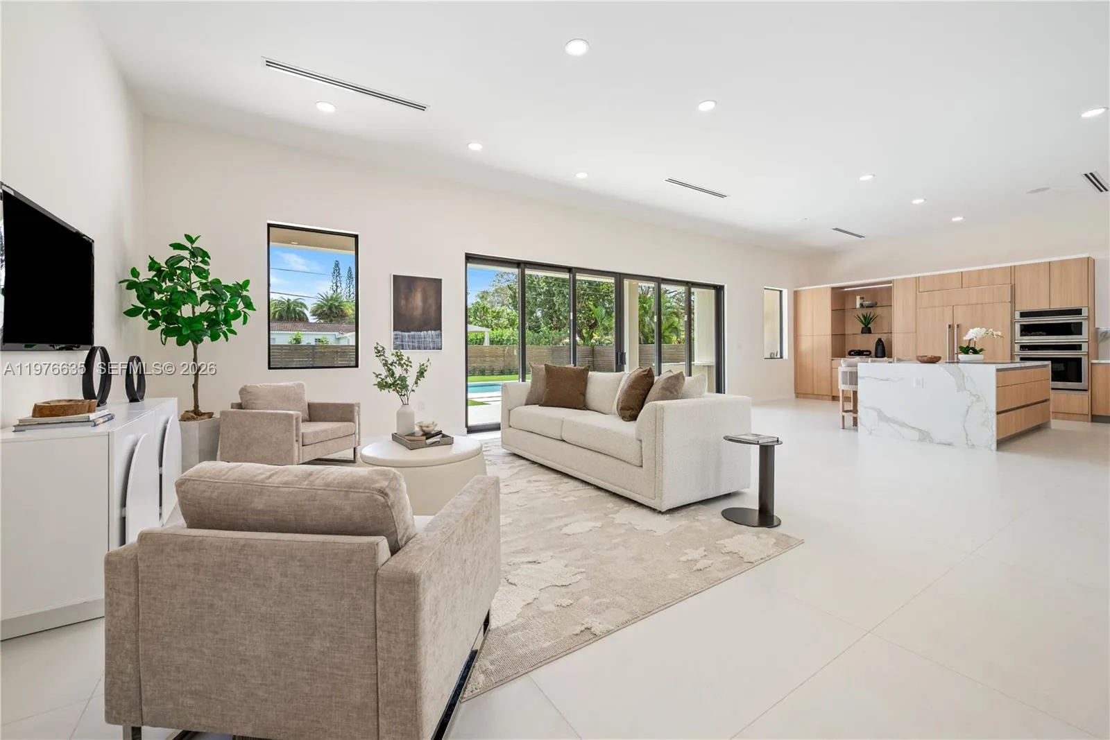 6990 SW 58th St, Miami FL 33143