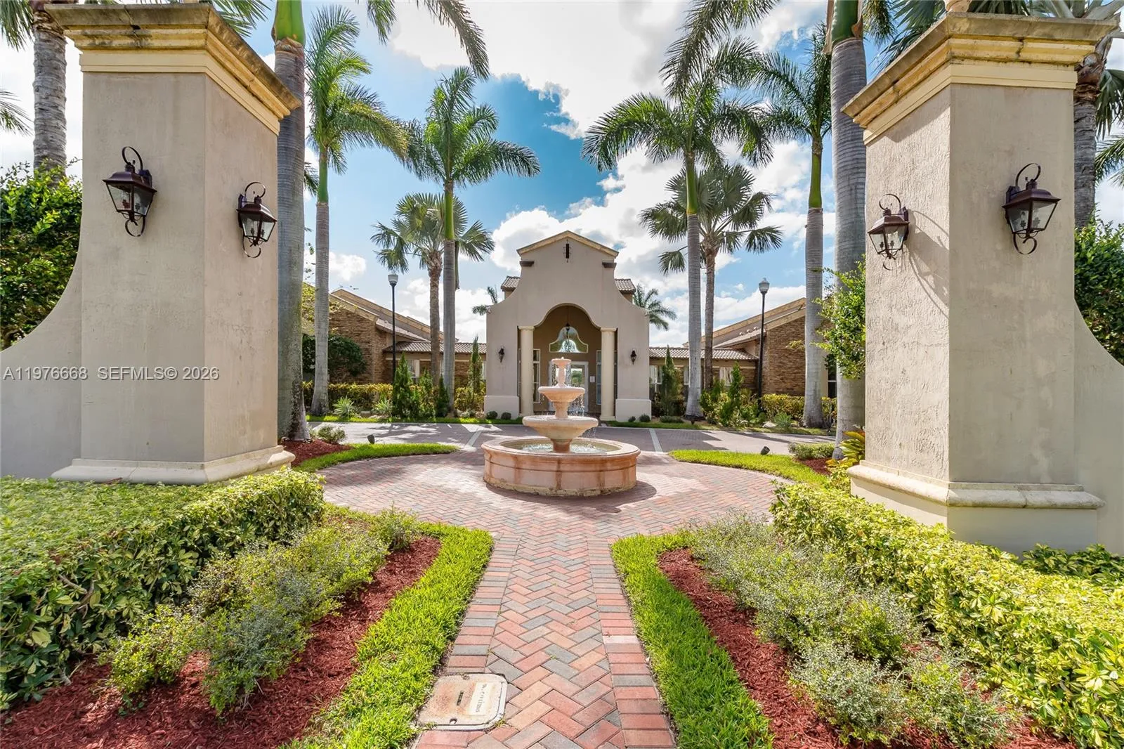 1212 NE 32nd Ter, Homestead FL 33033