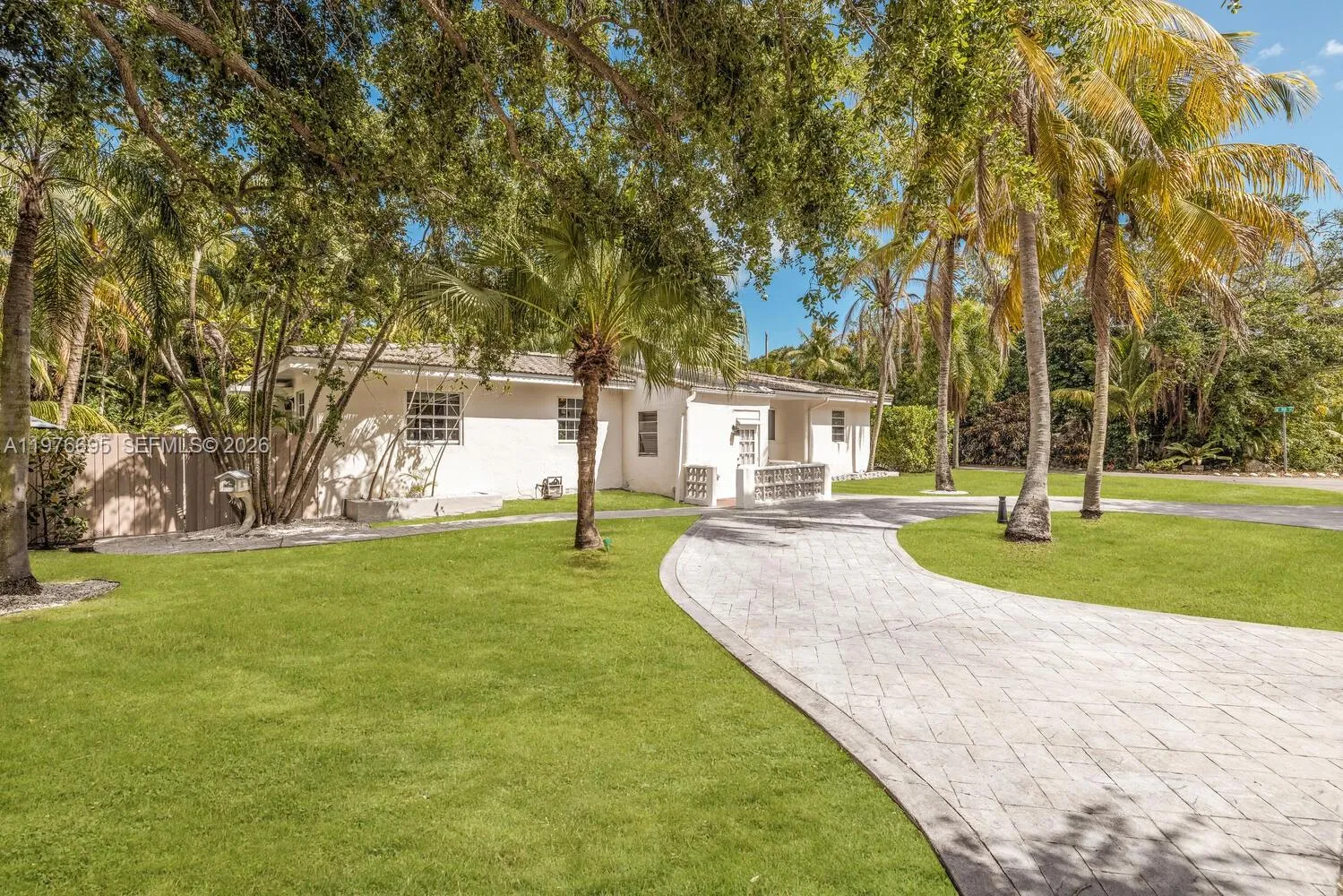 4 bedroom 2 bath for sale at 11801 NE 11th Ave, Biscayne Park FL 33161