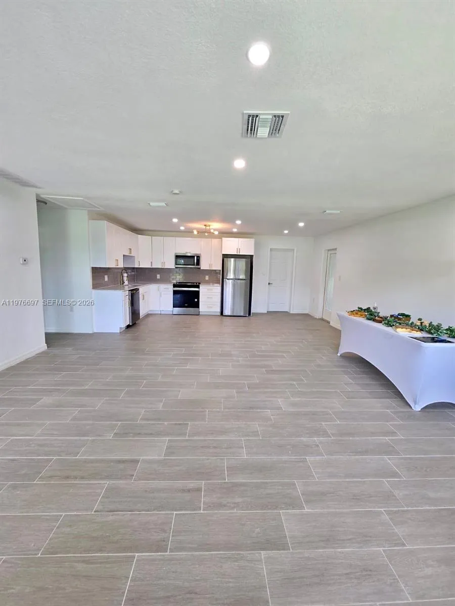 4438 E Riverside Drive, Fort Myers FL 33905