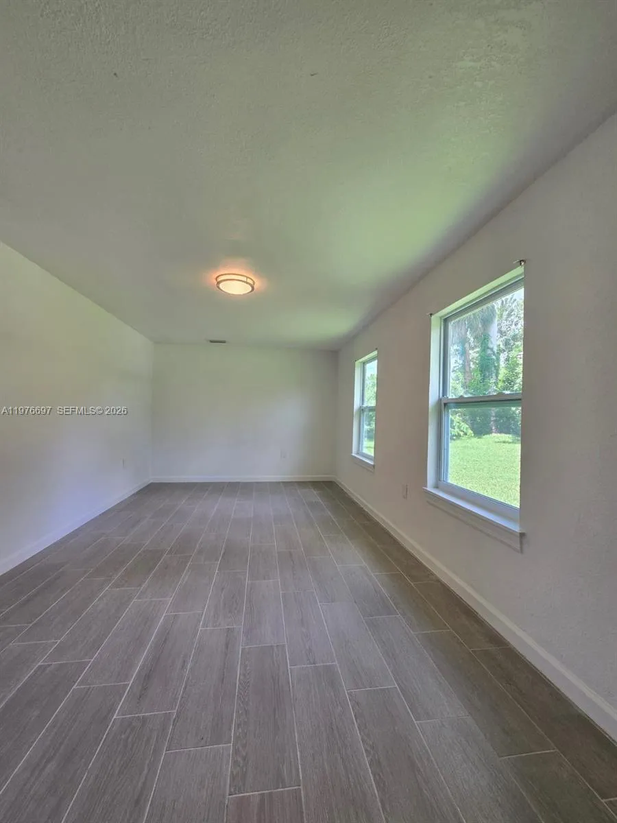 4438 E Riverside Drive, Fort Myers FL 33905