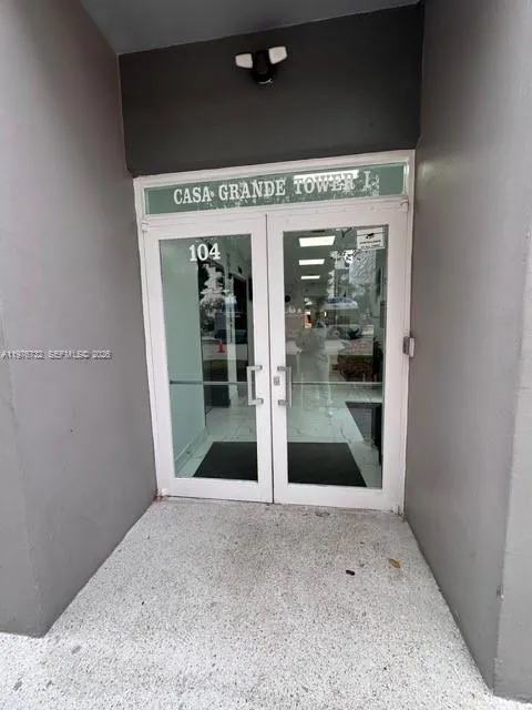 104 SW 9th St # 1403, Miami FL 33130