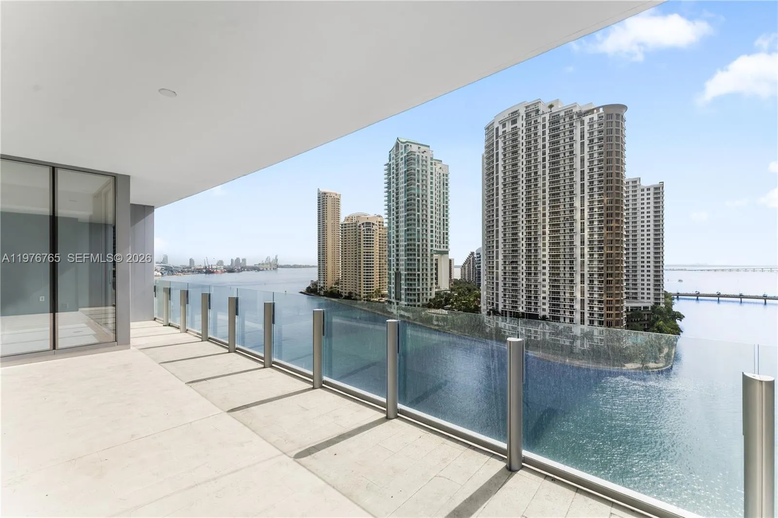 2 bedroom 3 bath for rent at 300 Biscyane Blvd Way # 1202, Miami FL 33131