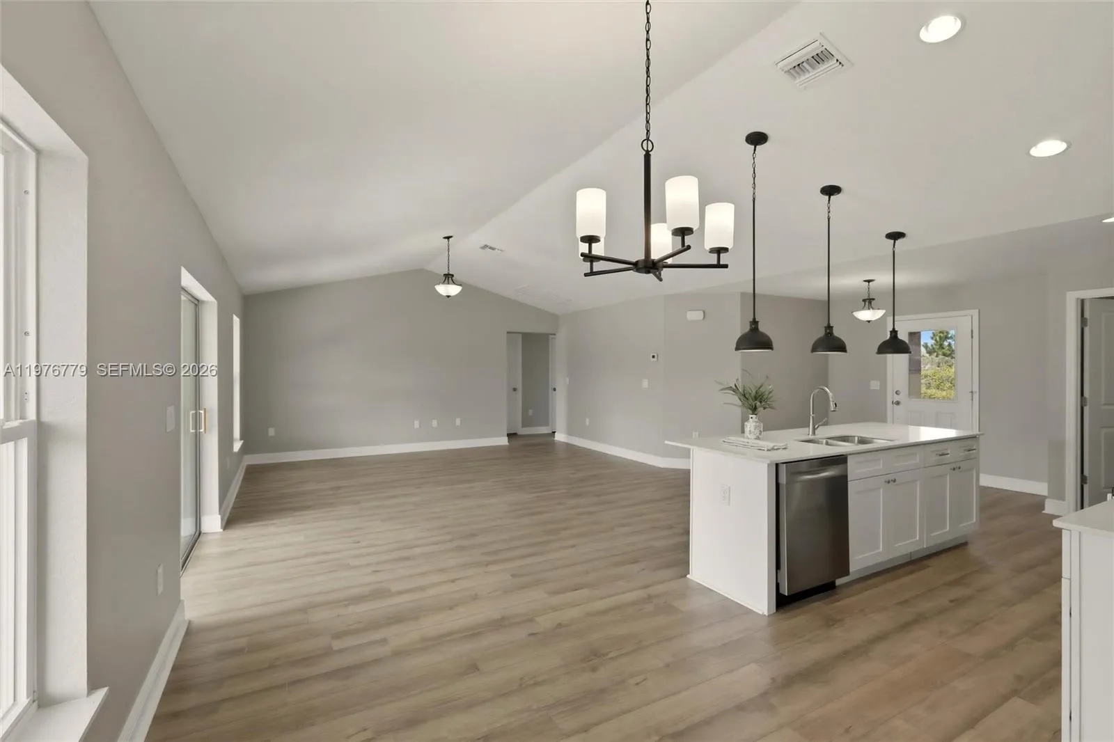6809 Dickinson Drive, Sebring FL 33872