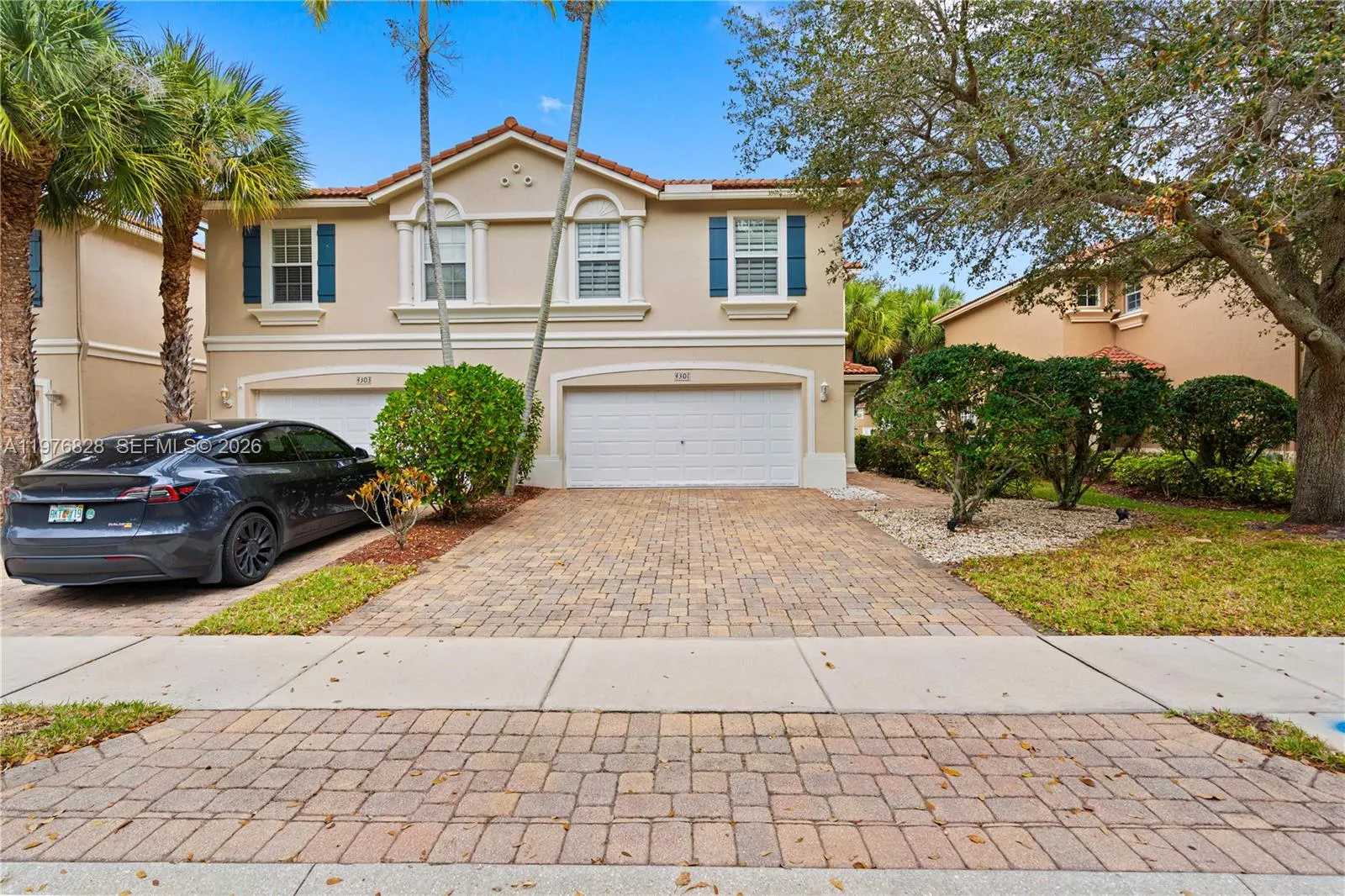 4301 Macarthur Palm Trl, Green Acres FL 33463