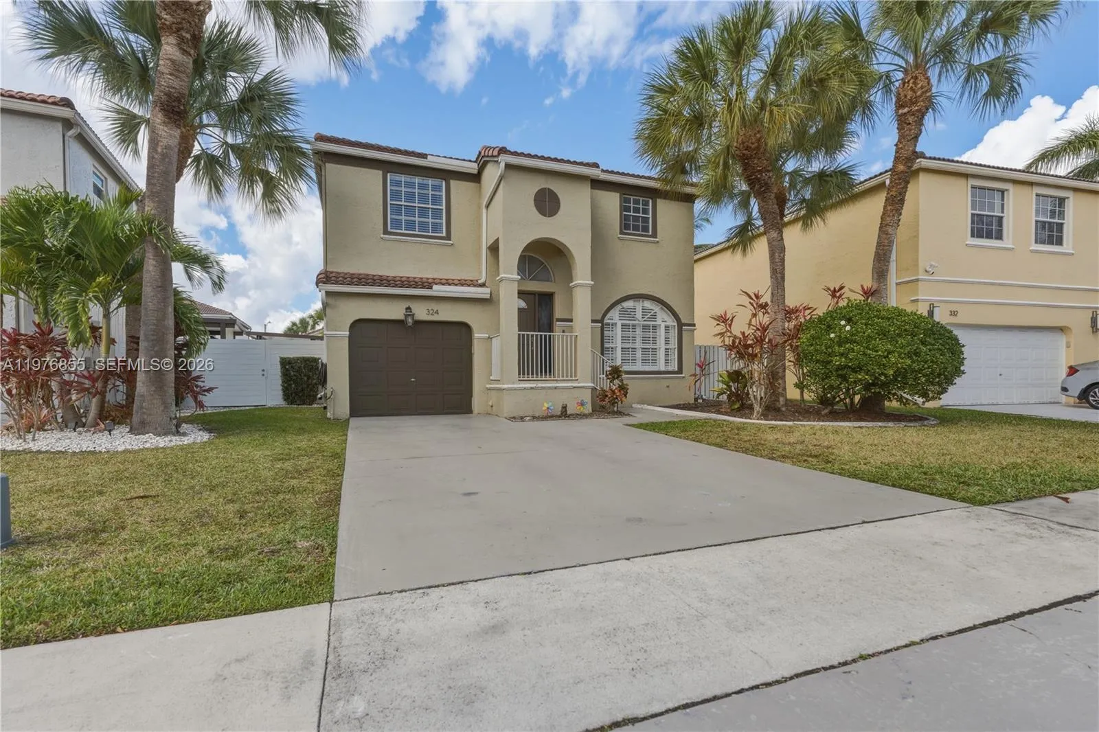 324 NW 153rd Ln, Pembroke Pines FL 33028