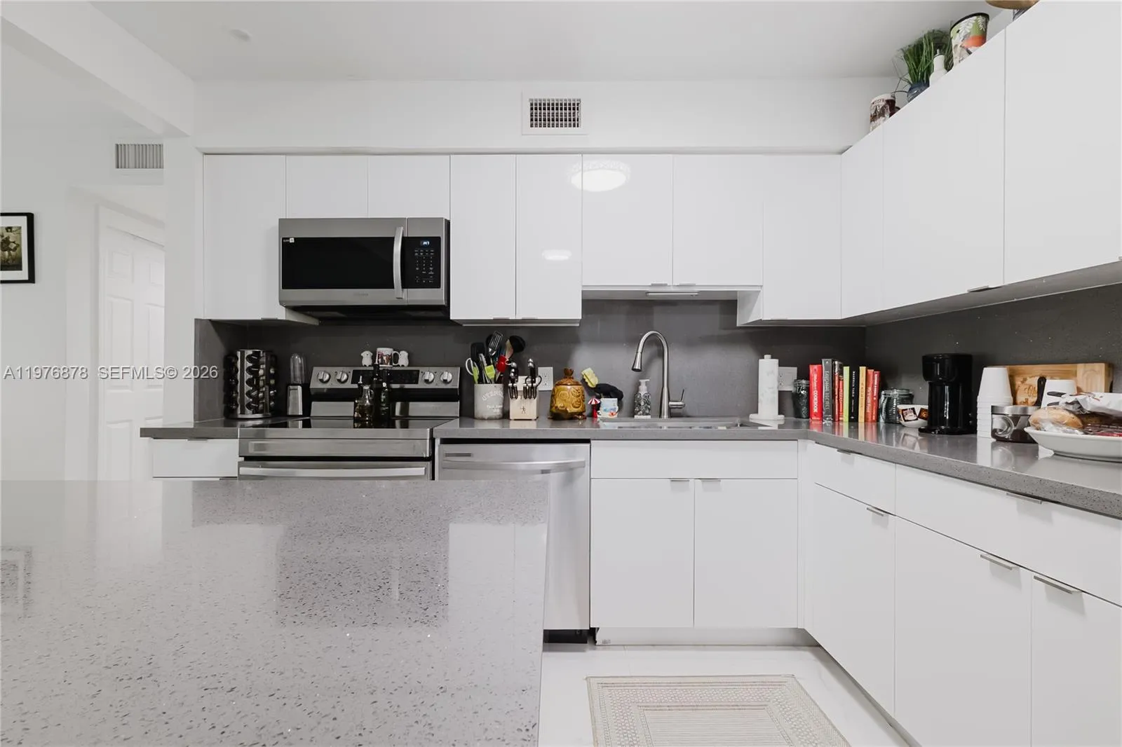 2621 SW 12th Ter, Fort Lauderdale FL 33315