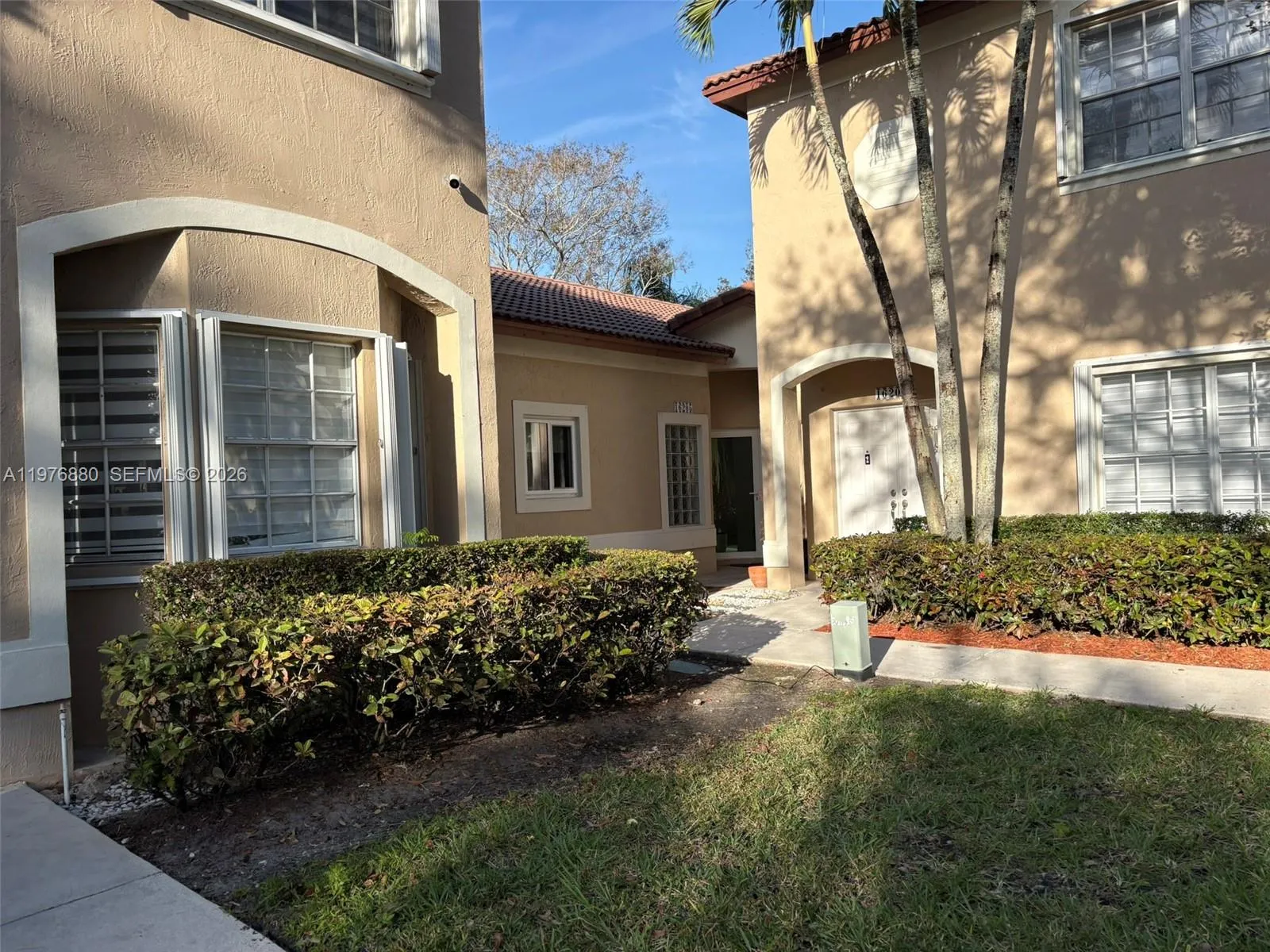 2 bedroom 2 bath for sale at 16205 Emerald Cove RD # 16205, Weston FL 33331
