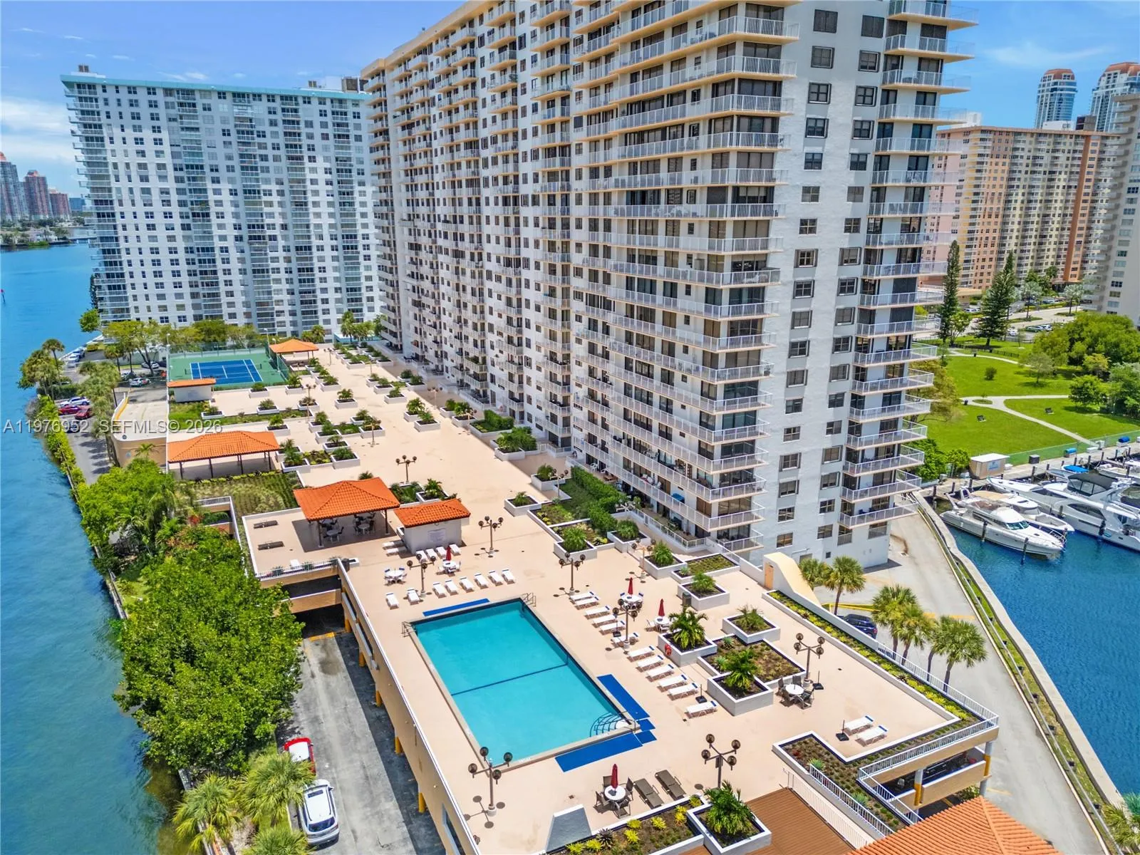 290 174th St # 1006, Sunny Isles Beach FL 33160