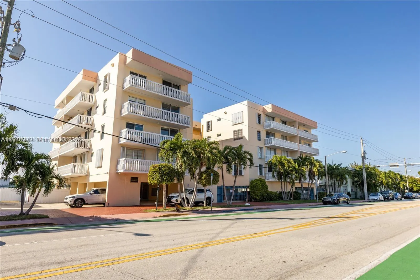 8530 Byron Ave # 402, Miami Beach FL 33141