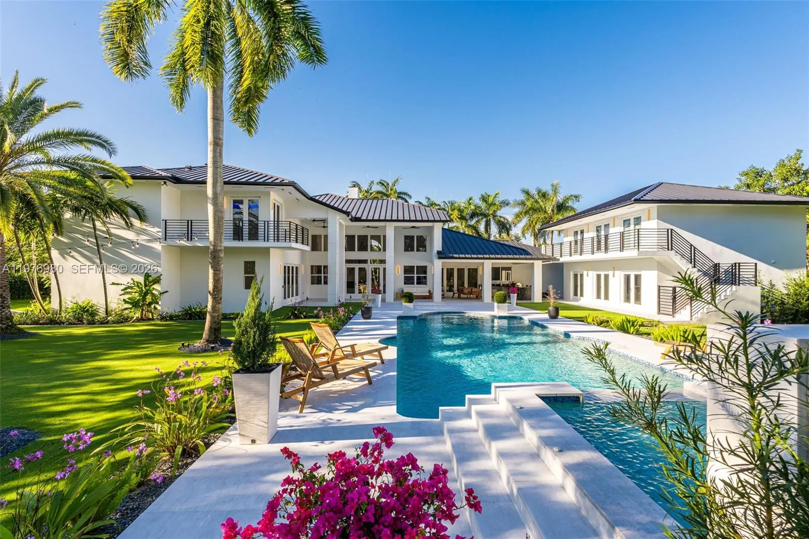 6290 SW 130th Ter, Pinecrest FL 33156