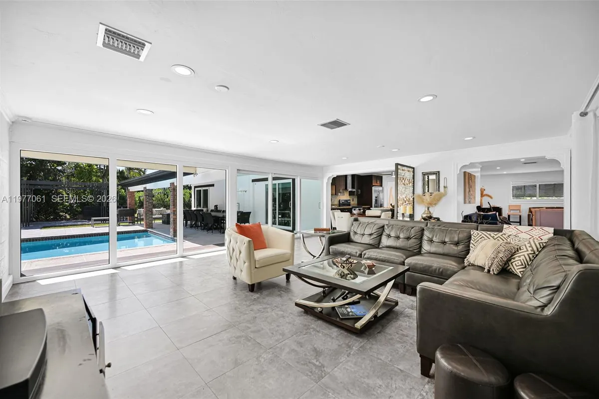 7700 SW 139th Ter, Palmetto Bay FL 33158