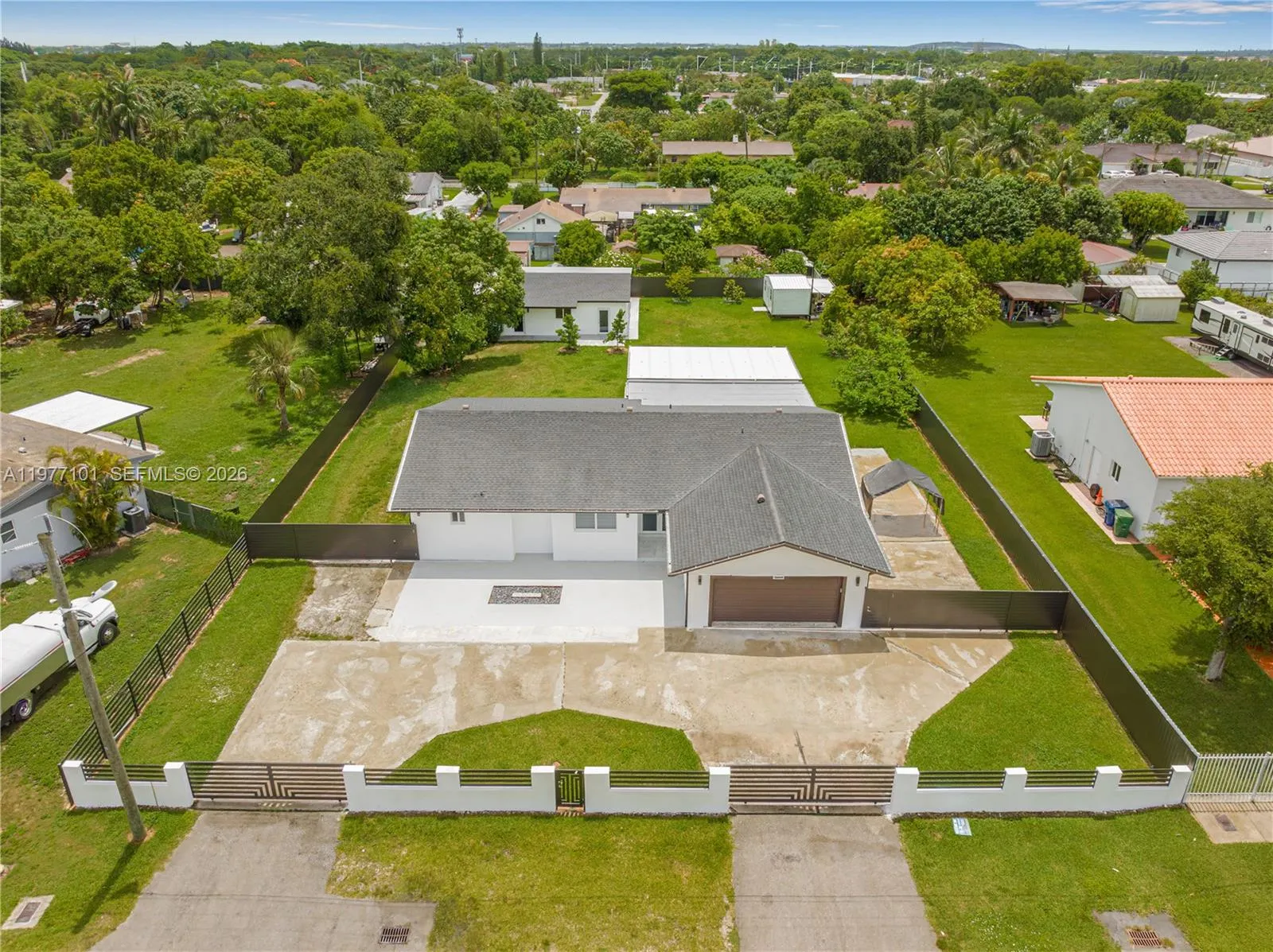 3 bedroom 2 bath for sale at 22601 SW 127th Ave, Miami FL 33170