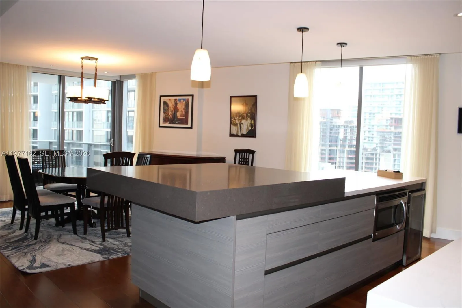 31 SE 6th St # 1801, Miami FL 33131