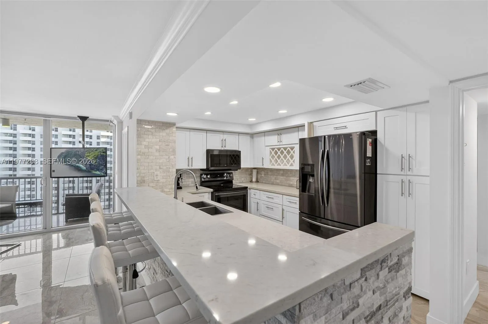 2655 Collins Ave # 1407, Miami Beach FL 33140