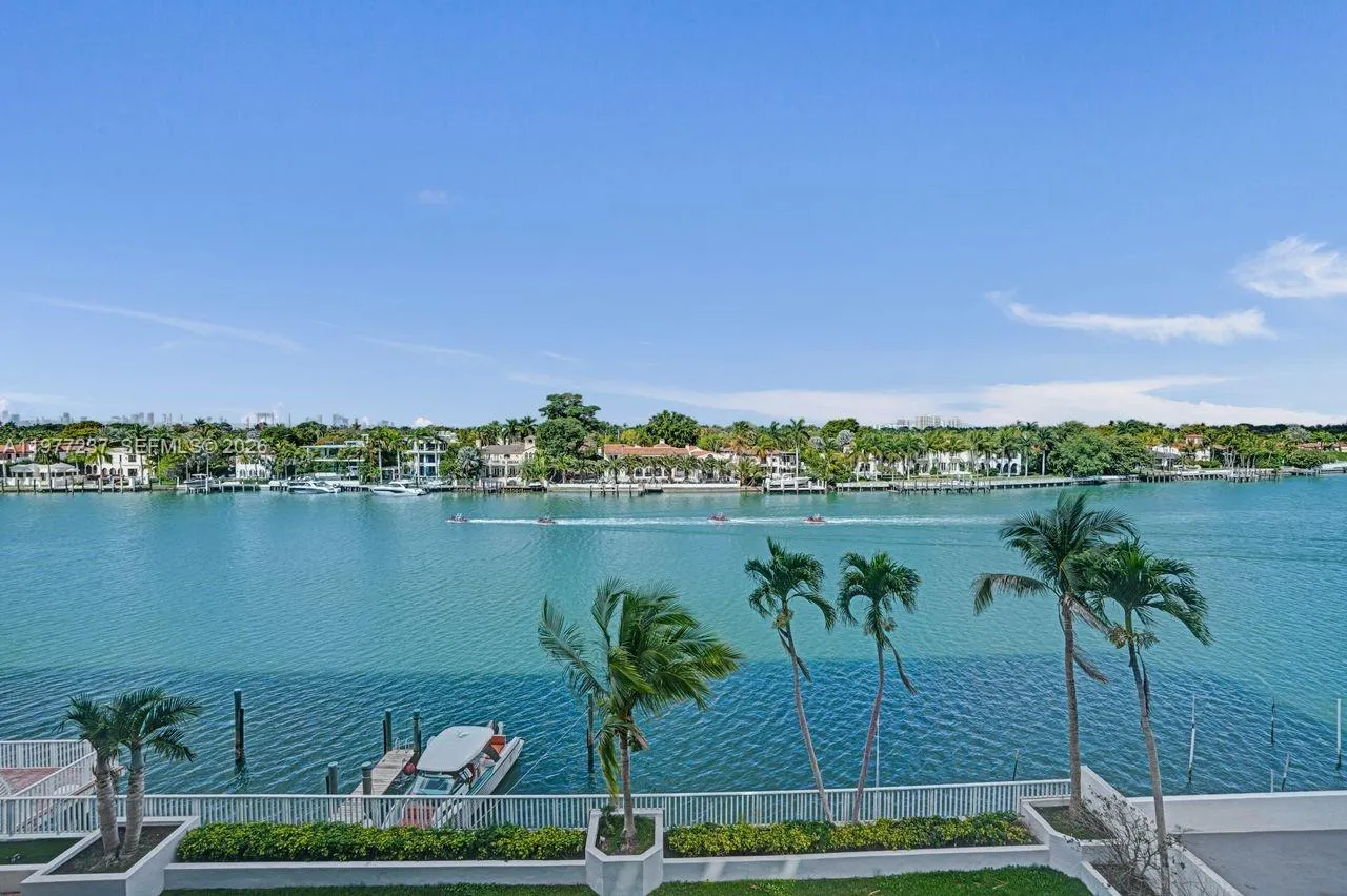 2 bedroom 2 bath for sale at 5700 Collins Ave # 5L, Miami Beach FL 33140