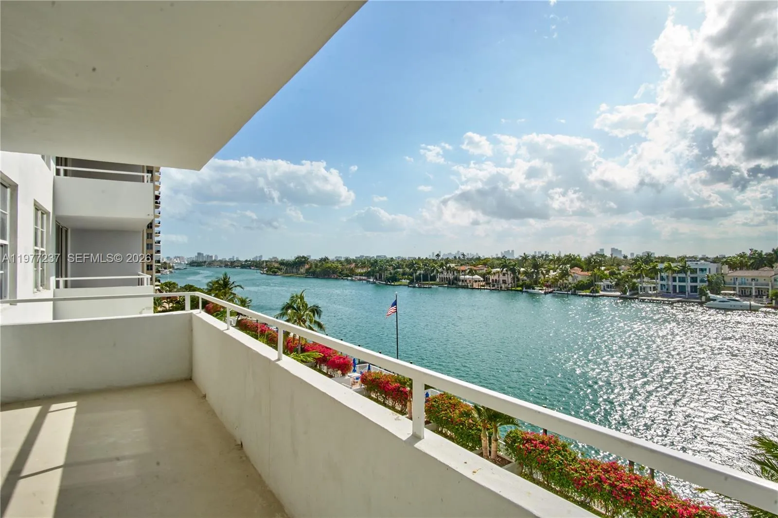 5700 Collins Ave # 5L, Miami Beach FL 33140