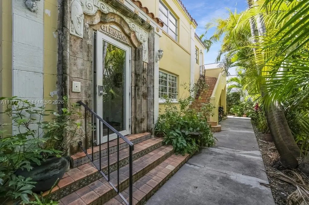 2 bedroom 2 bath for sale at 846 Jefferson Ave # 8, Miami Beach FL 33139