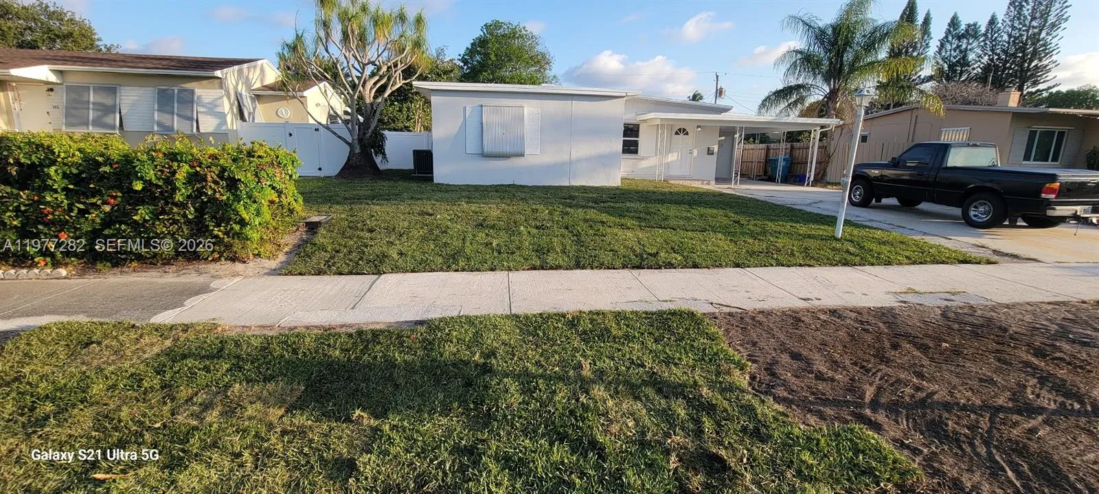 3 bedroom 2 bath for sale at 142 SE 4th Ave, Boynton Beach FL 33435