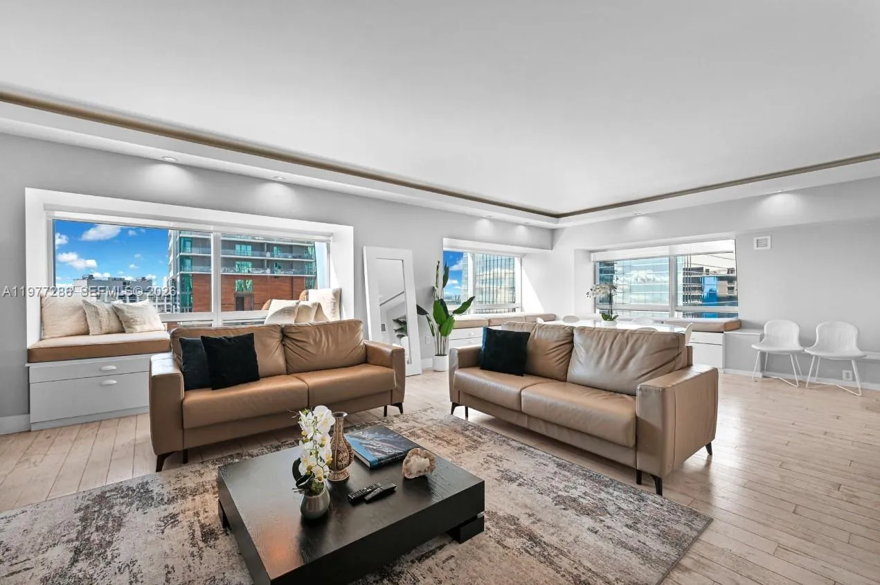 1435 Brickell Ave # 3401, Miami FL 33131