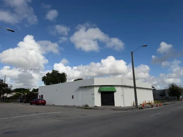 for sale at 102 NW 22nd Ave, Miami FL 33125