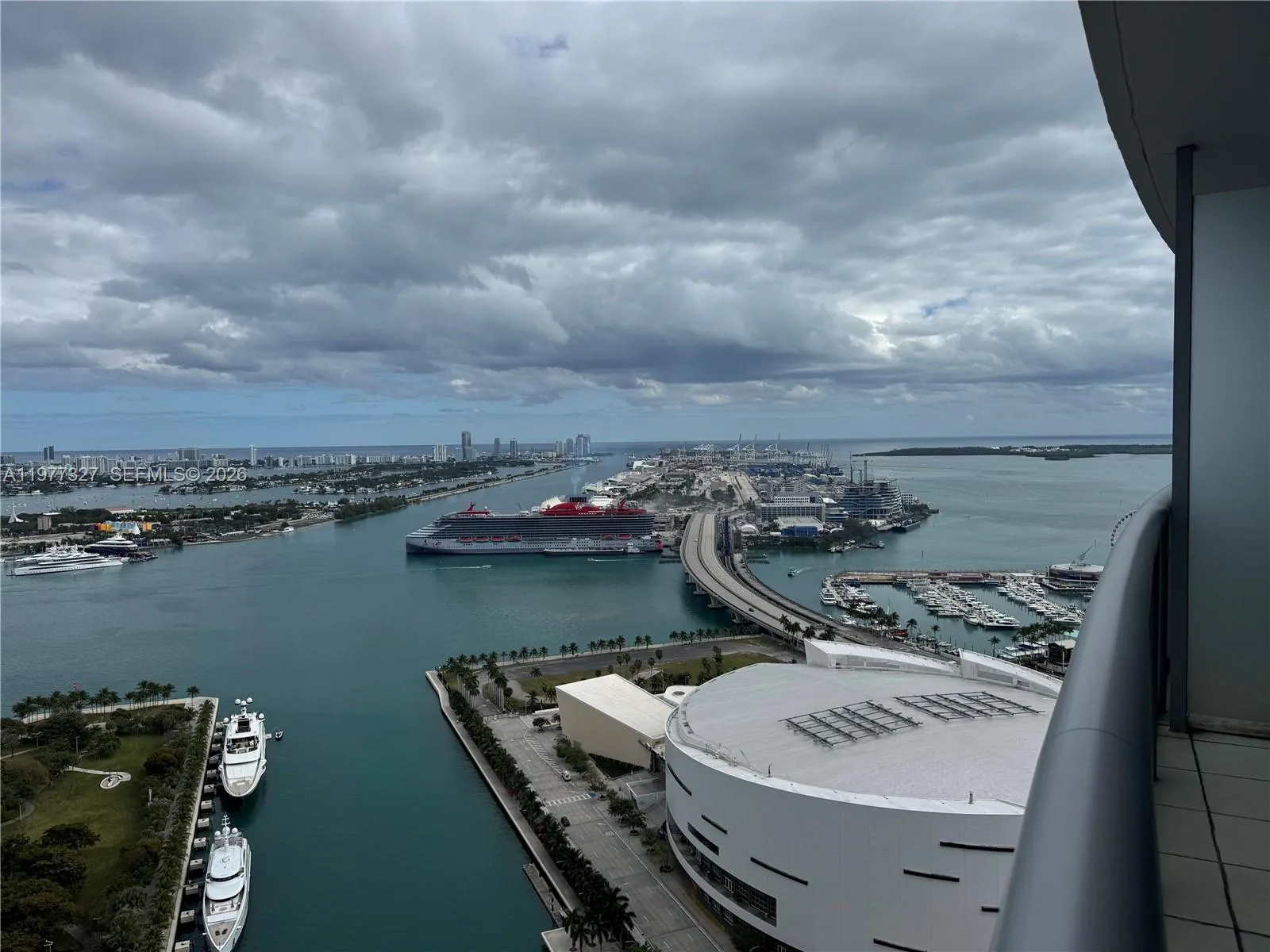 1 bedroom 1 bath for sale at 888 Biscayne Blvd # 4011, Miami FL 33132