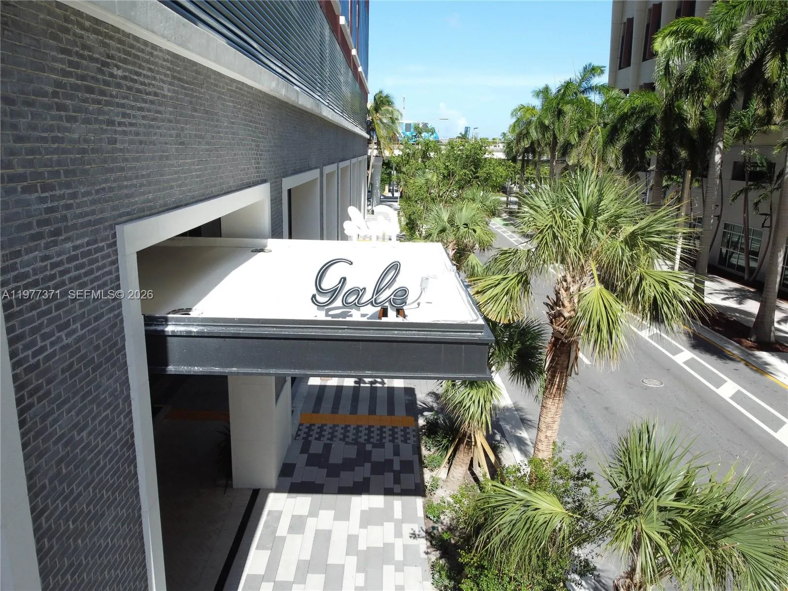 1 bedroom 1 bath for sale at 159 NE 6th St # 2711, Miami FL 33132