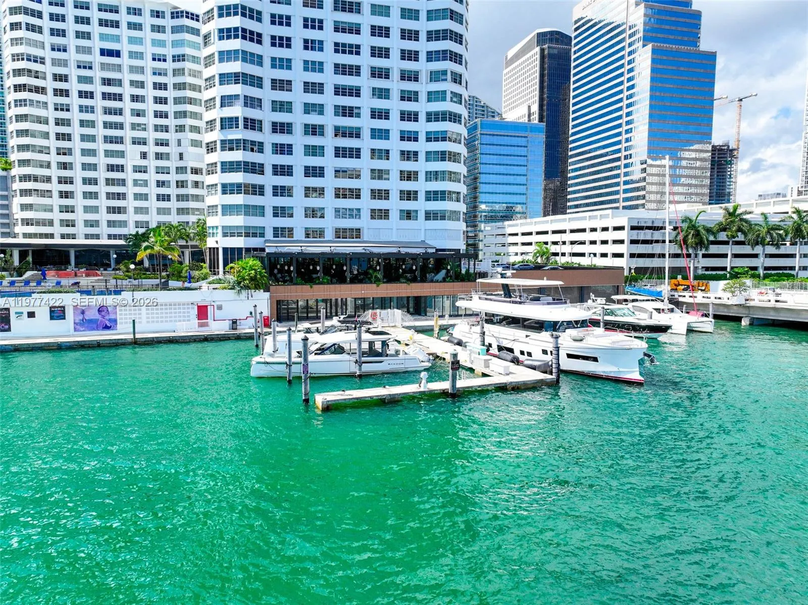801 Brickell Bay Dr, Miami FL 33131