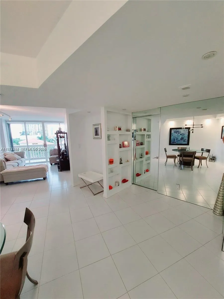 1000 W Island Blvd # 508, Aventura FL 33160