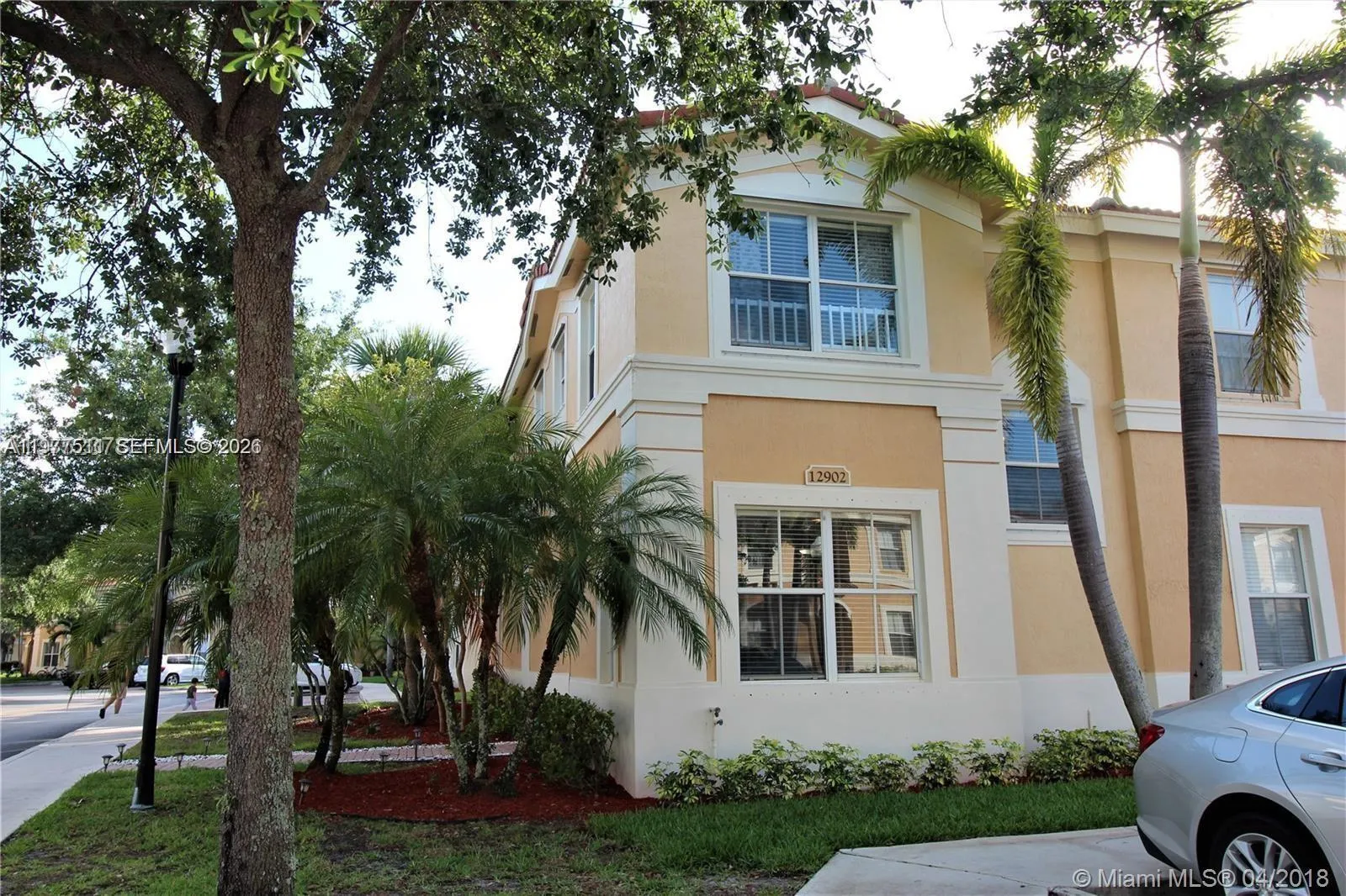 3 bedroom 2 bath for sale at 12902 SW 30th St # 133, Miramar FL 33027