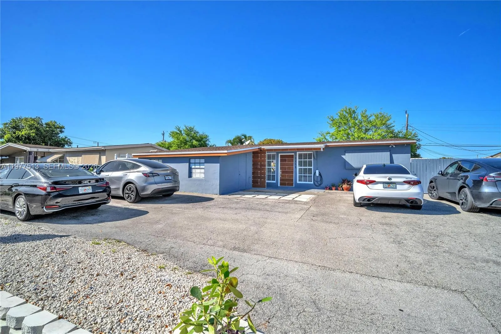 7151 Taft St, Hollywood FL 33024