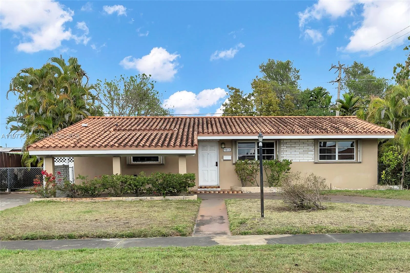 3 bedroom 2 bath for sale at 9011 SW 18th Ter, Miami FL 33165