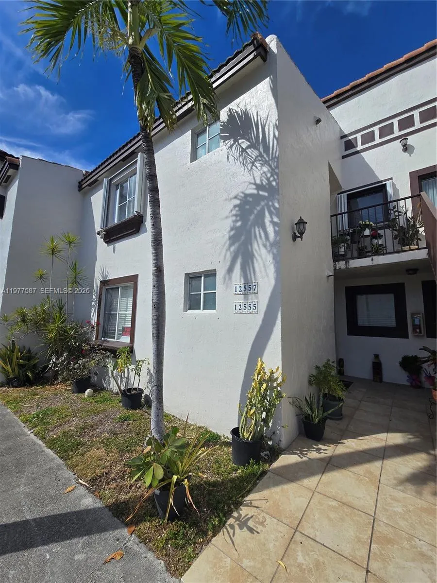 12555 NW 11th Way # 103, Miami FL 33182