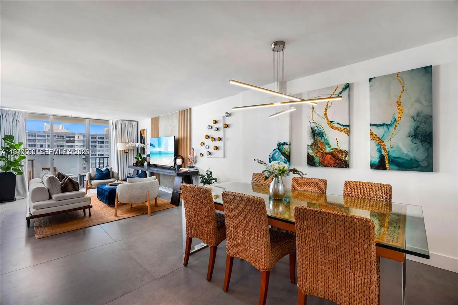 2 bedroom 2 bath for sale at 2780 NE 183rd ST # 1714, Aventura FL 33160