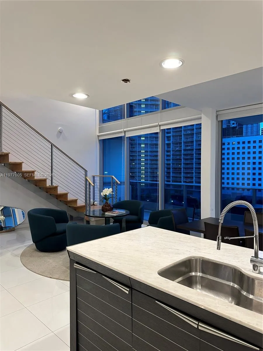 200 S Biscayne Boulevard Way # 703, Miami FL 33131