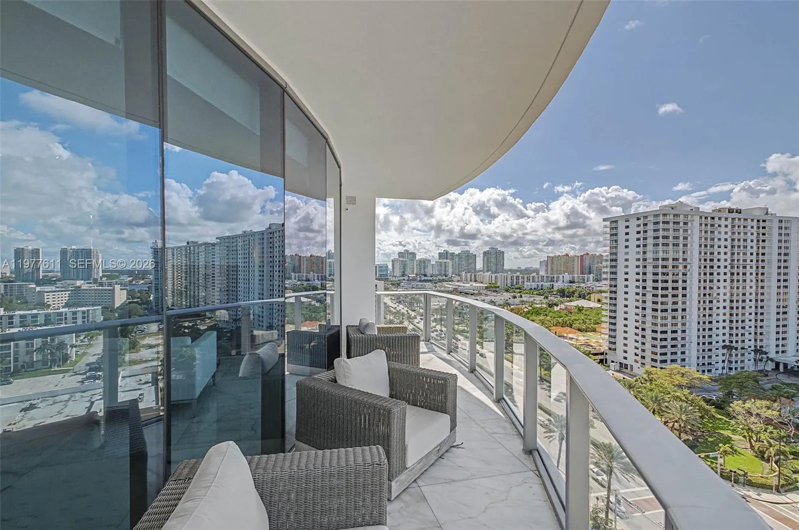 17475 Collins Ave # 904, Miami Beach FL 33160