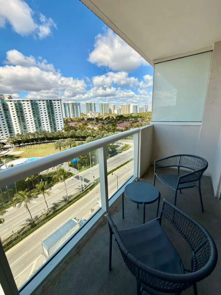 19201 Collins Ave # 933, Sunny Isles Beach FL 33160