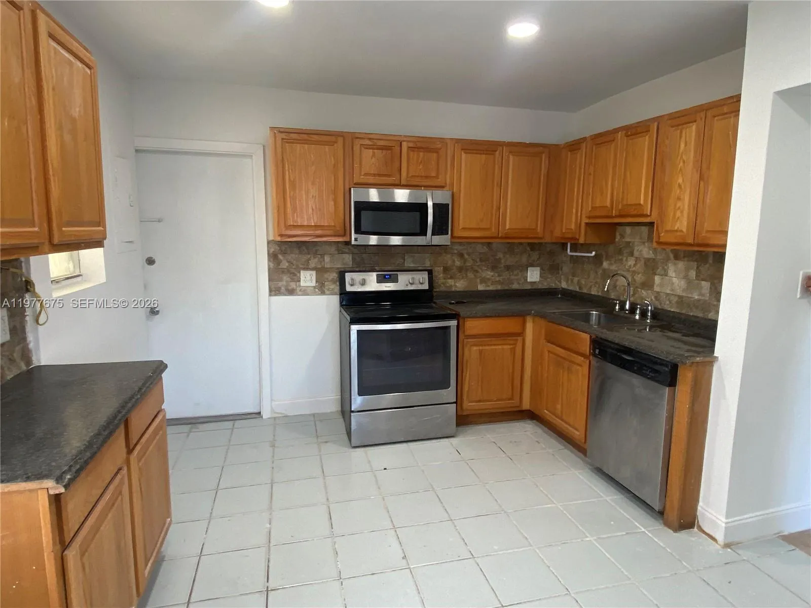 894 NW 108th St # 1, Miami FL 33168