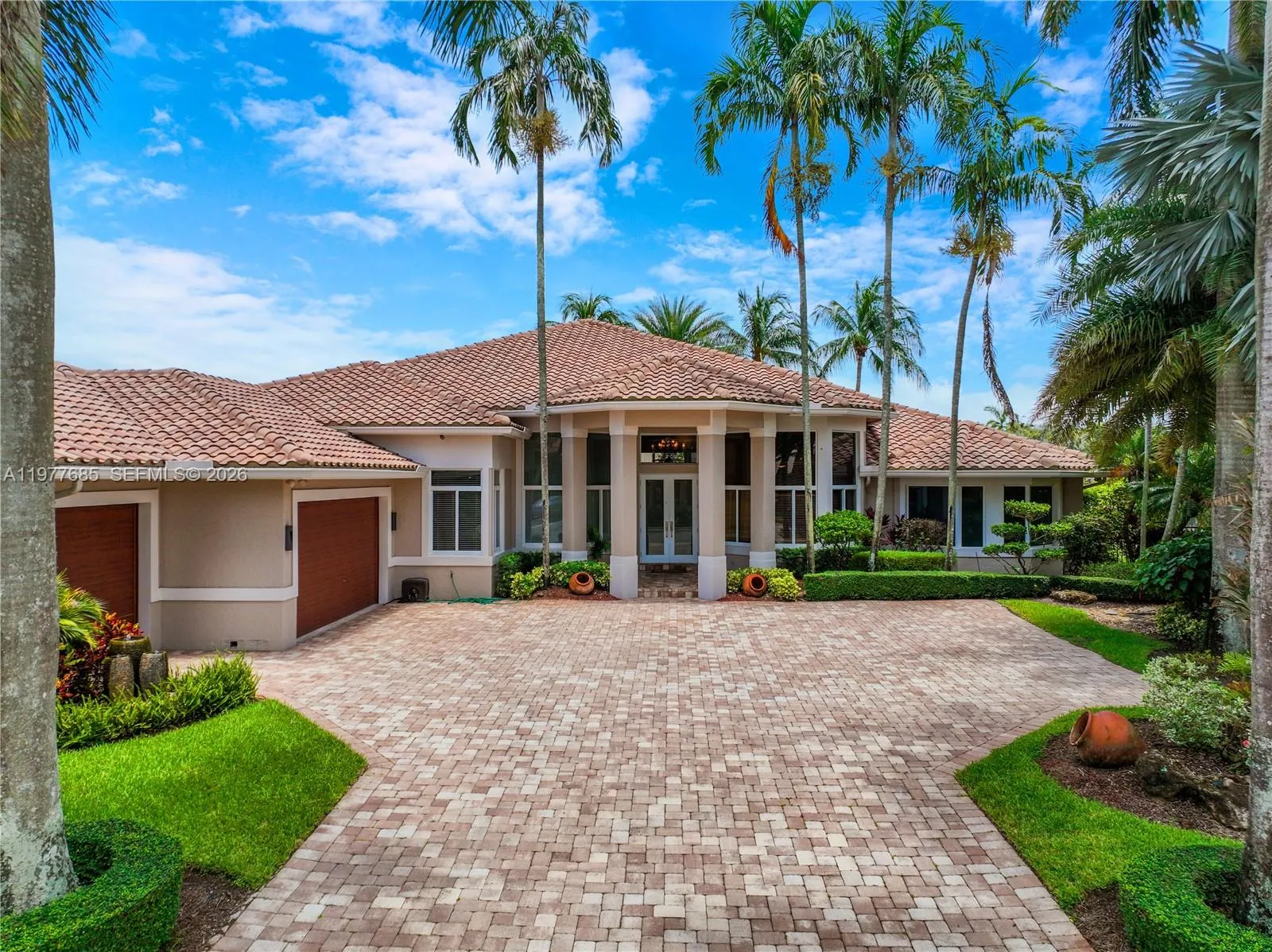 6 bedroom 6 bath for sale at 2458 Provence Ct, Weston FL 33327
