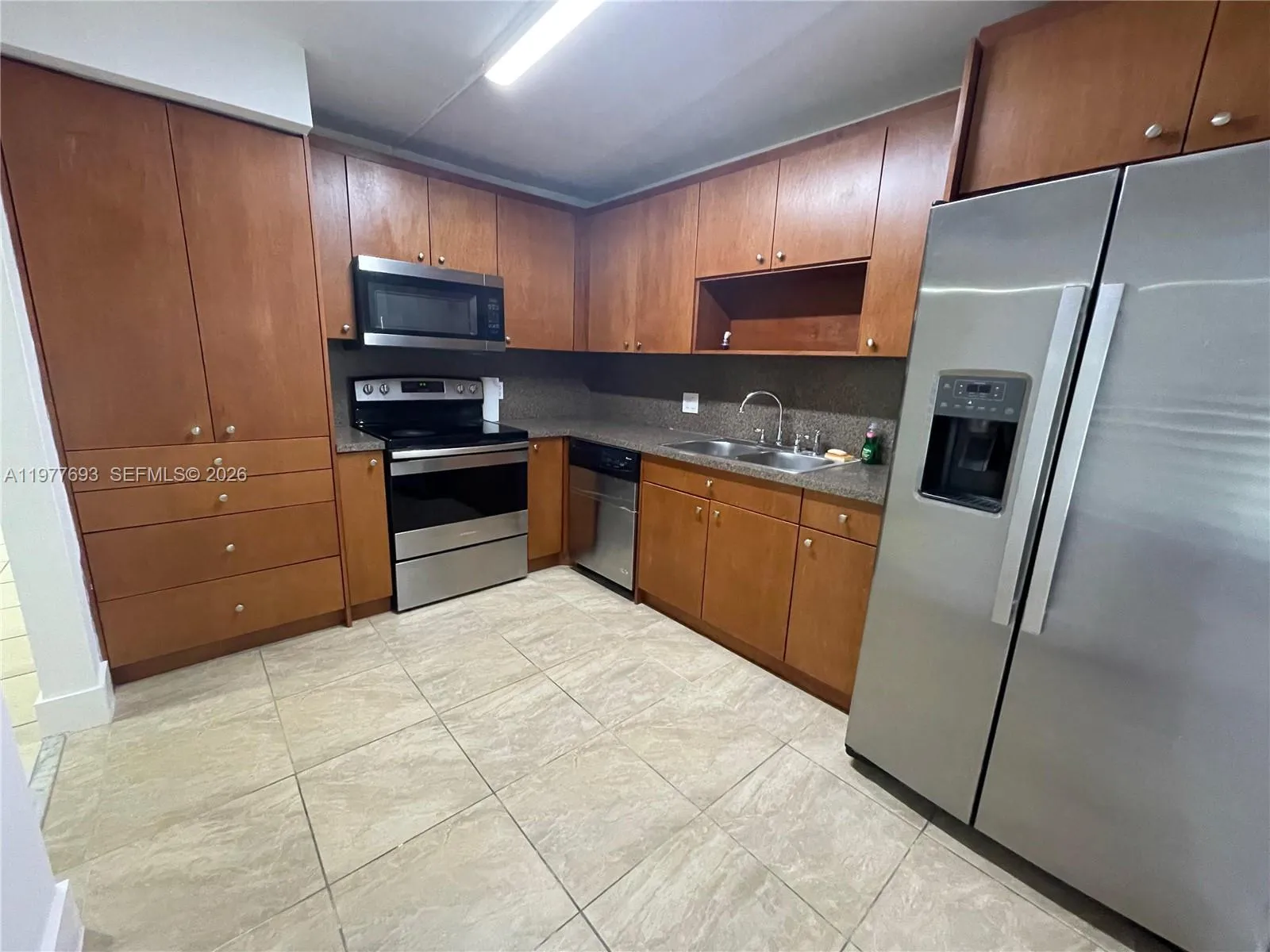16481 Blatt Blvd # 102, Weston FL 33326