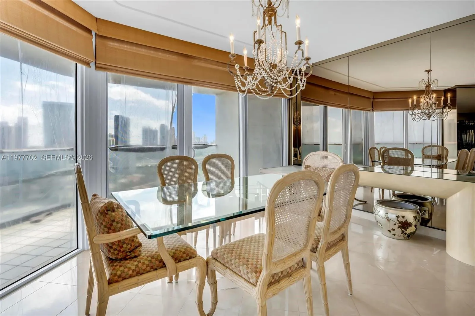 2 bedroom 2 bath for sale at 19707 Turnberry Way # 22H, Aventura FL 33180