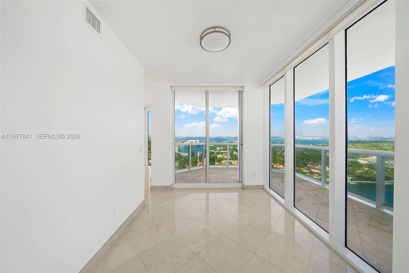 4775 Collins Ave # 2507, Miami Beach FL 33140