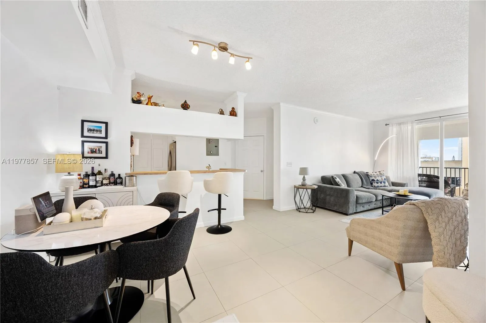 17100 N Bay Rd # 1810, Sunny Isles Beach FL 33160