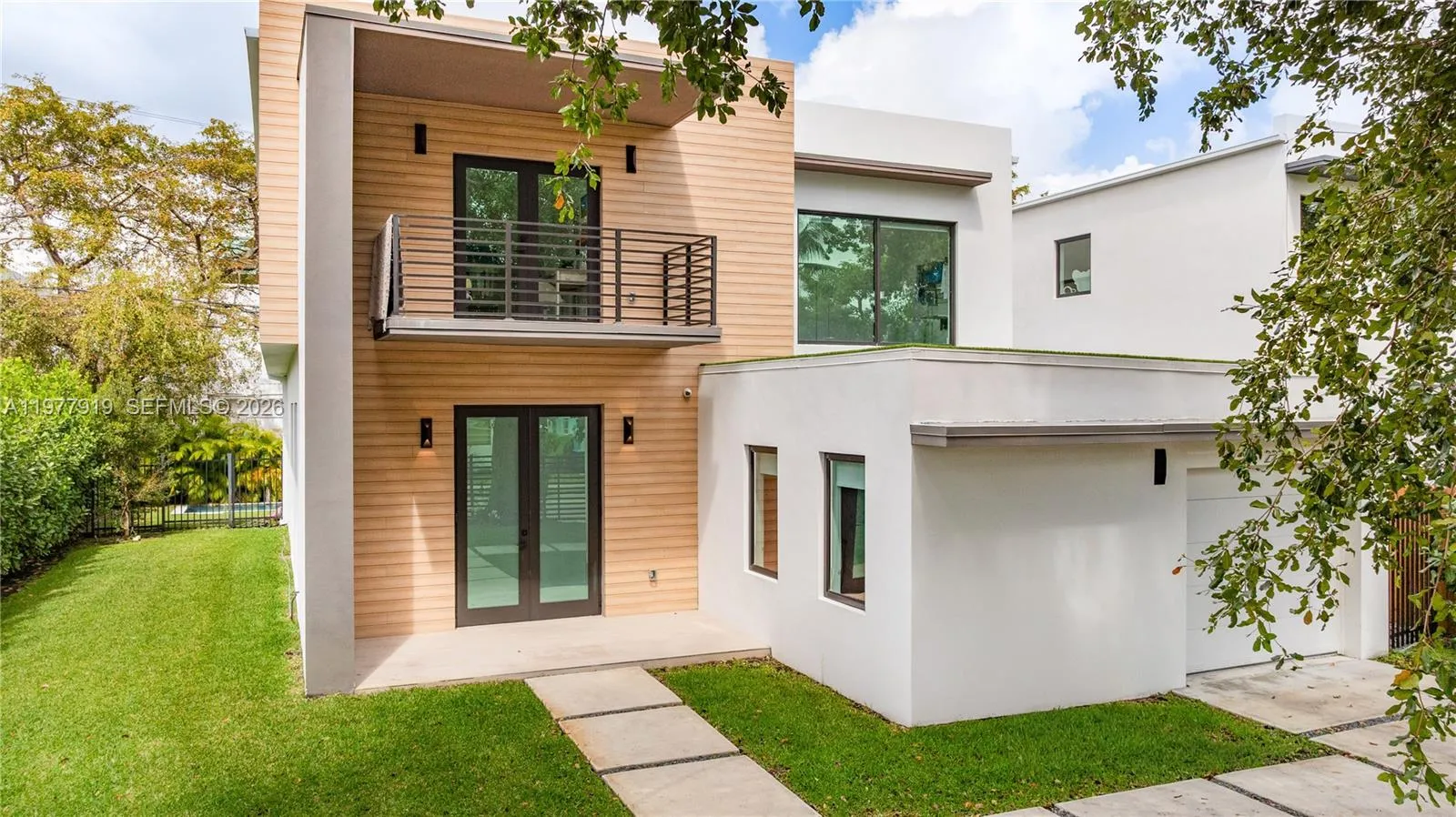 2225 SW 18th Ave, Miami FL 33145