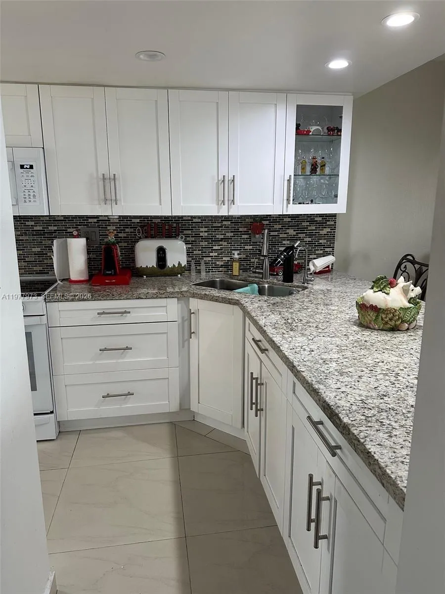 3 bedroom 2 bath for sale at 2385 W 69th St # A, Hialeah FL 33016