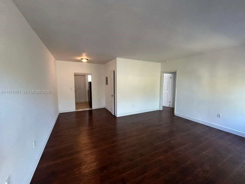 8321 Crespi Blvd, Miami Beach FL 33141