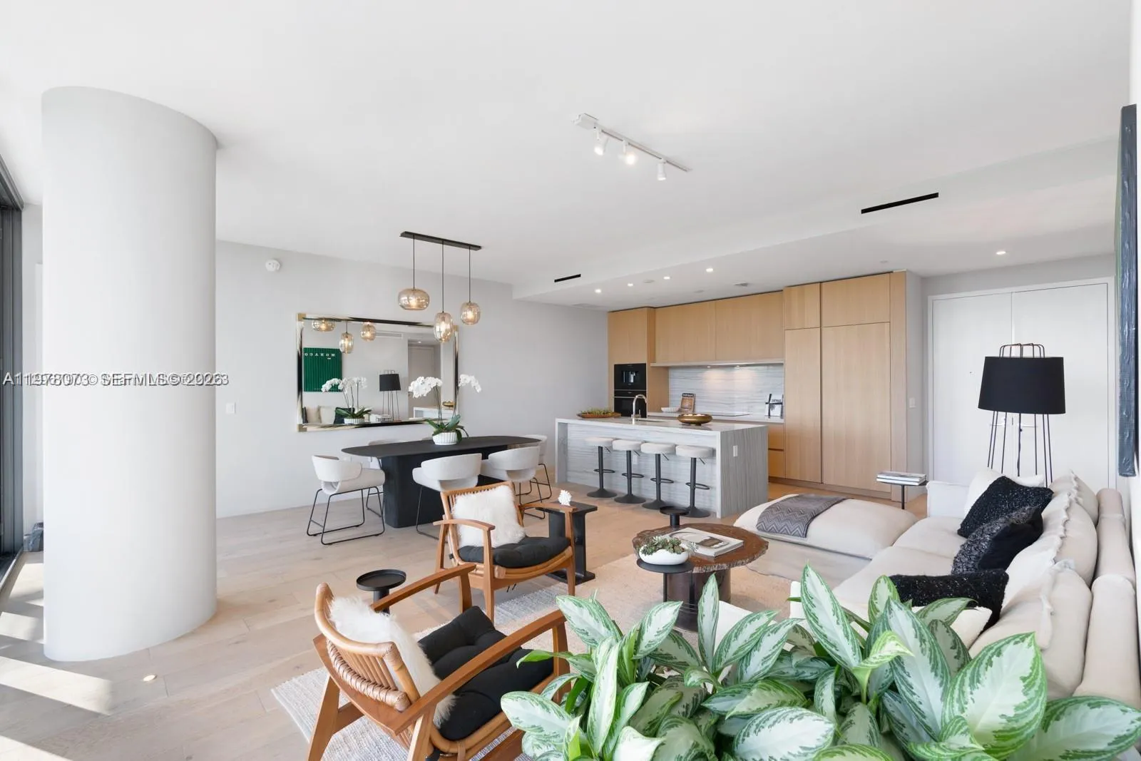 8701 Collins Ave # 404, Miami Beach FL 33154